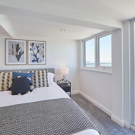 Celebration Apartments, Pier View Penthouse Holiday home