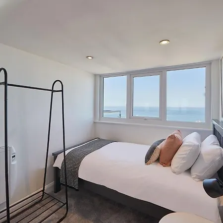 Nyaraló Celebration Apartments, Pier View Penthouse *